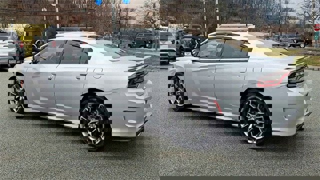 Used 2022 Dodge Charger GT image 6