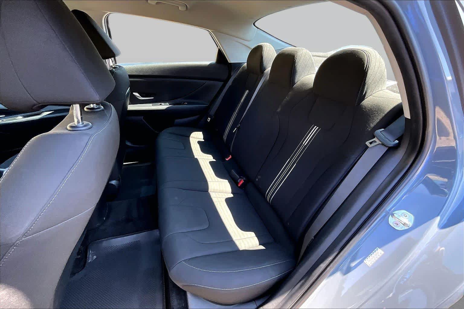 Used 2023 Hyundai Elantra SEL FWD image 21