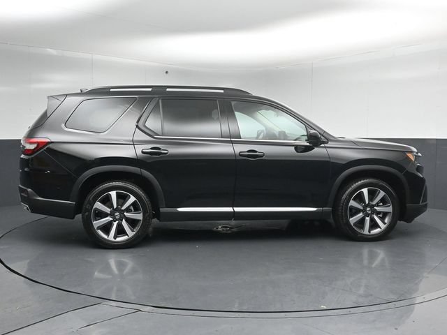 Used 2025 Honda Pilot Touring image 8
