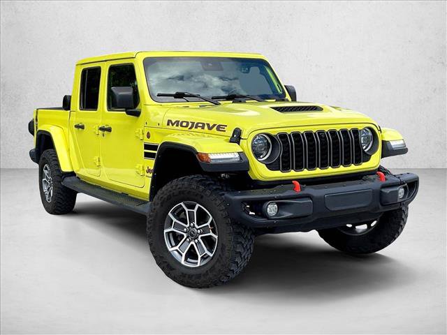 Used 2024 Jeep Gladiator Mojave AWD/4WD image 11
