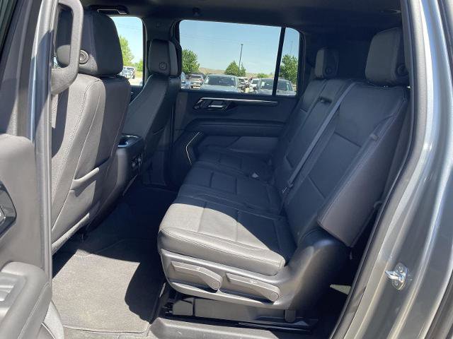 Used 2025 Chevrolet Suburban Z71 AWD/4WD image 20