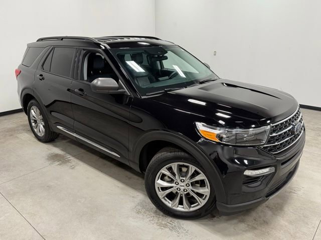 Certified 2023 Ford Explorer XLT w/ Equipment Group 202A image 38