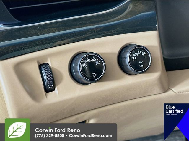Used 2018 Cadillac Escalade Platinum AWD/4WD image 14