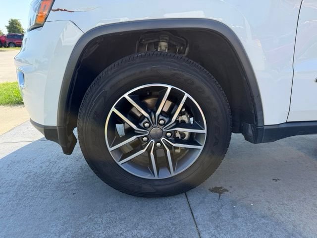 Used 2019 Jeep Grand Cherokee Limited w/ Luxury Group II AWD/4WD image 4