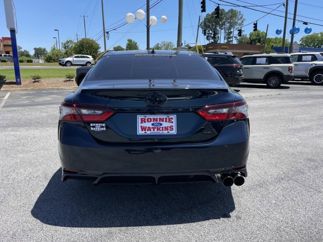 Used 2021 Toyota Camry SE FWD image 5