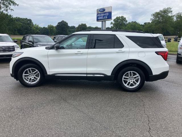 Certified 2025 Ford Explorer Active w/ Active Comfort Package RWD image 8