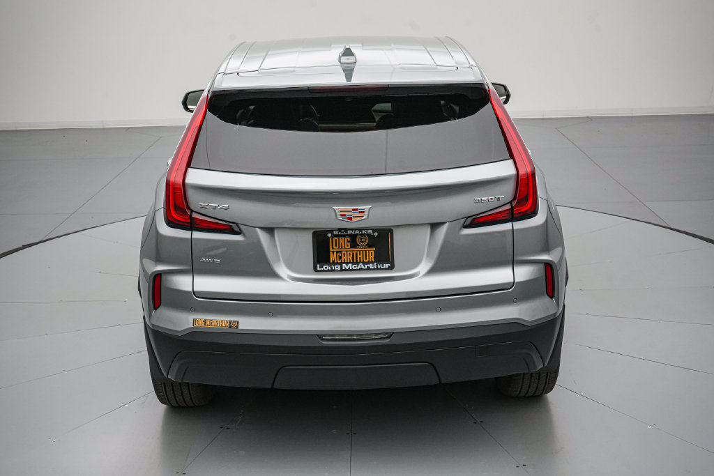 Used 2024 Cadillac XT4 Luxury w/ LPO, Floor Liner Package AWD/4WD image 5