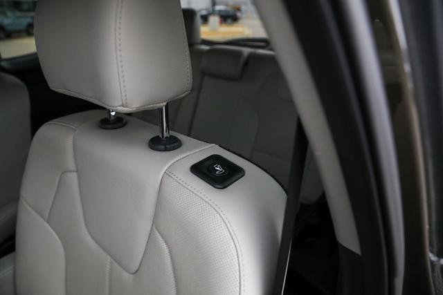 Used 2022 Kia Telluride EX w/ EX Premium Package image 27