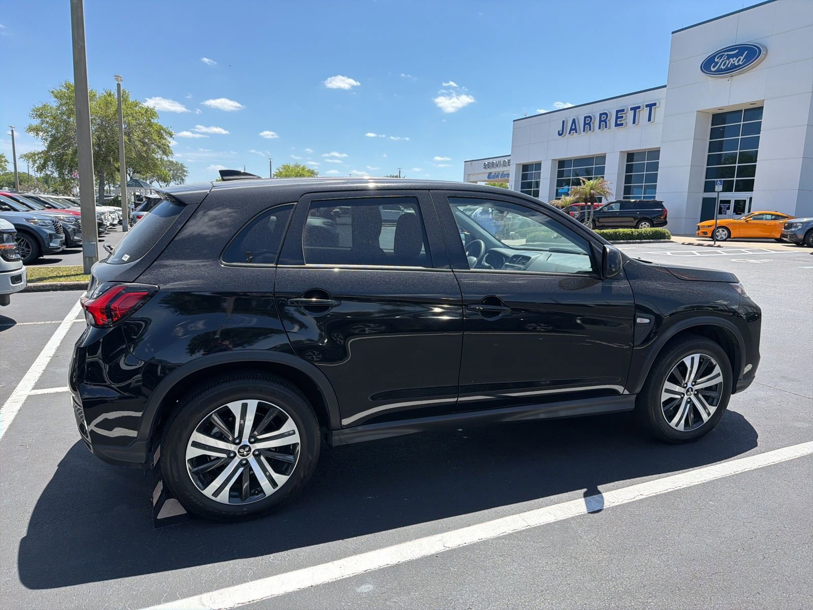 Used 2025 Mitsubishi Outlander Sport ES AWD/4WD image 4