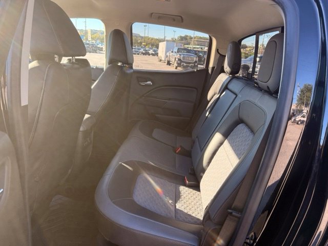 Used 2017 Chevrolet Colorado Z71 w/ Z71 Midnight Edition AWD/4WD image 15