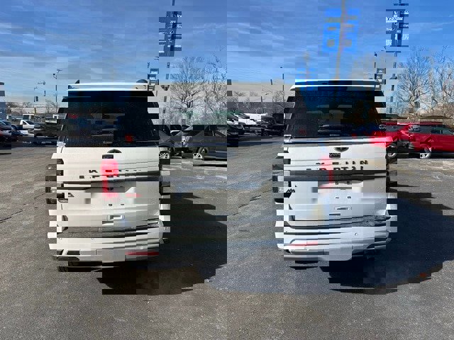 Certified 2024 Ford Expedition Timberline image 3