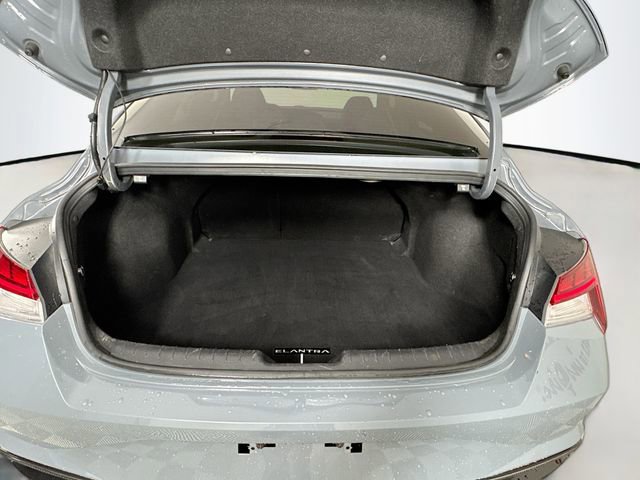 Used 2022 Hyundai Elantra SEL w/ Convenience + Premium Package image 30