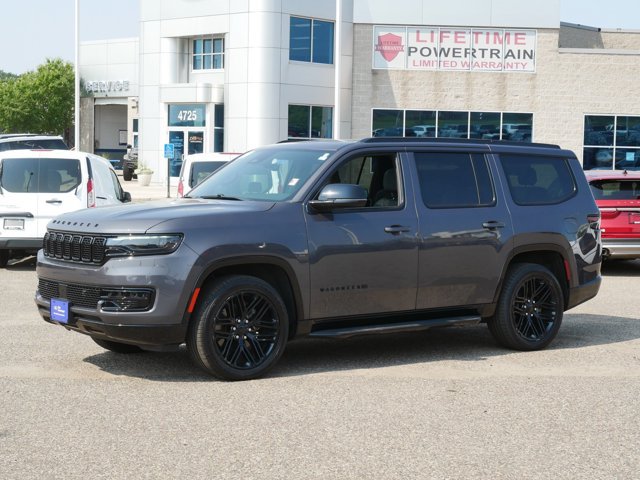 Used 2024 Jeep Wagoneer Series II AWD/4WD image 4