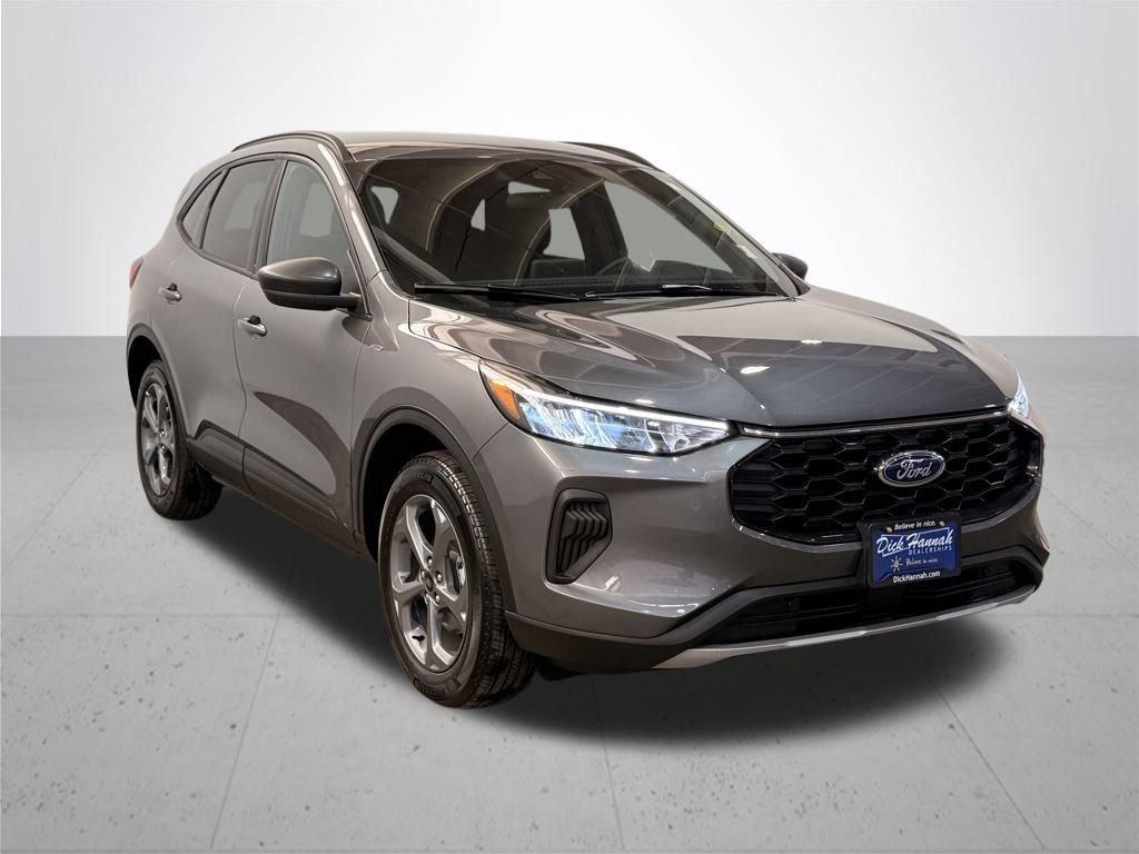 Certified 2025 Ford Escape ST-Line image 9