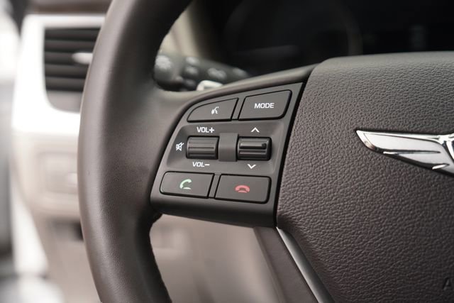 Used 2017 Genesis G80 3.8 RWD image 22