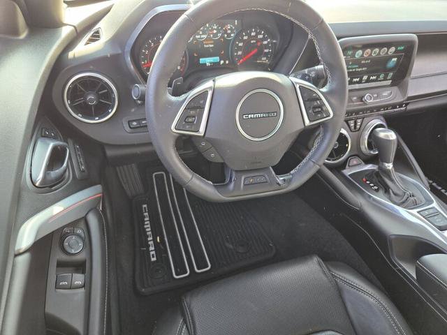 Used 2017 Chevrolet Camaro LT RWD image 14