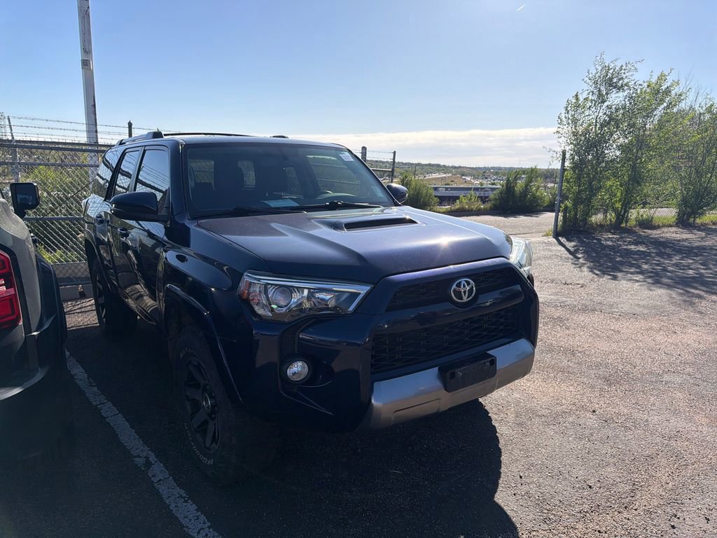 Used 2018 Toyota 4Runner TRD Off-Road Premium AWD/4WD image 11