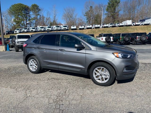 Certified 2024 Ford Edge SEL image 2