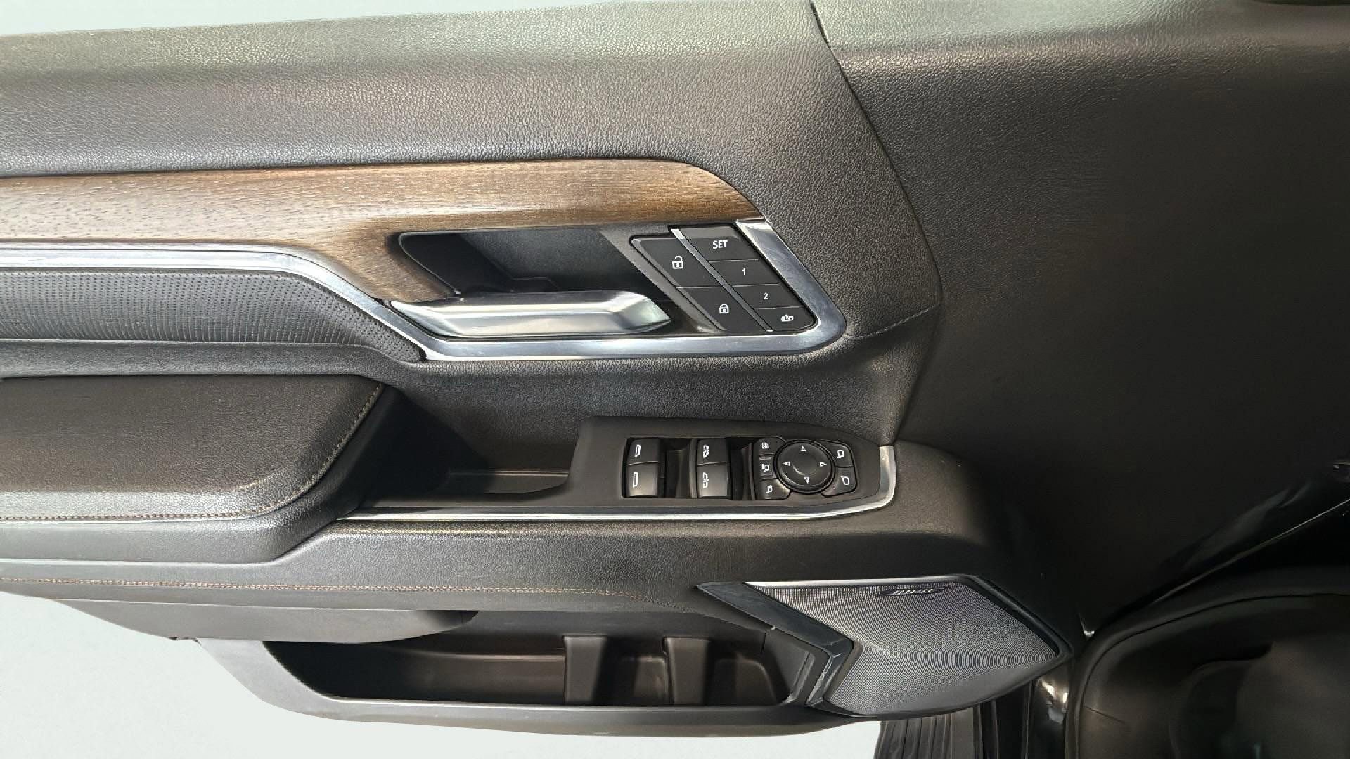 Used 2024 Chevrolet Silverado 2500 High Country w/ Z71 Off-Road Package image 27