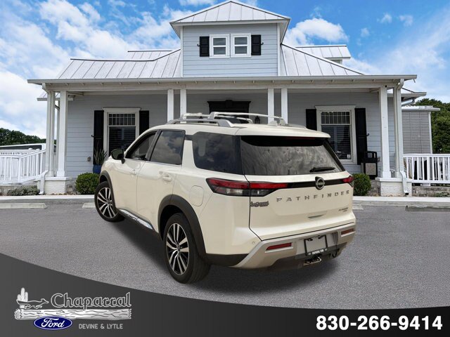 Used 2023 Nissan Pathfinder Platinum w/ Cargo Package AWD/4WD image 4
