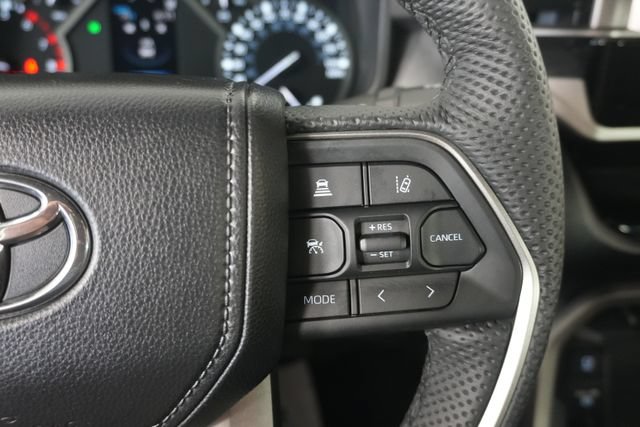 Used 2026 Toyota Tundra SR5 w/ SR5 Premium Package AWD/4WD image 16