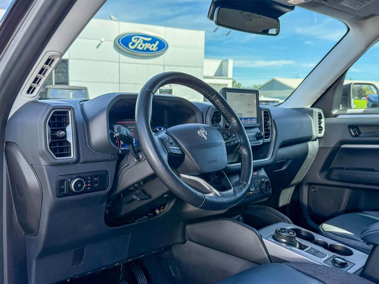 Certified 2023 Ford Bronco Sport Outer Banks w/ Tech Package AWD/4WD image 13