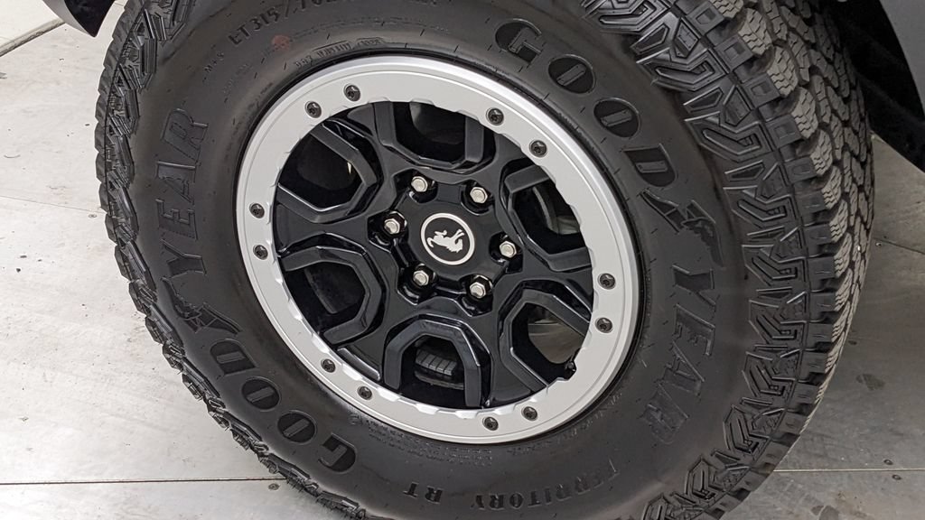 Certified 2025 Ford Bronco Big Bend w/ Sasquatch Package AWD/4WD image 4