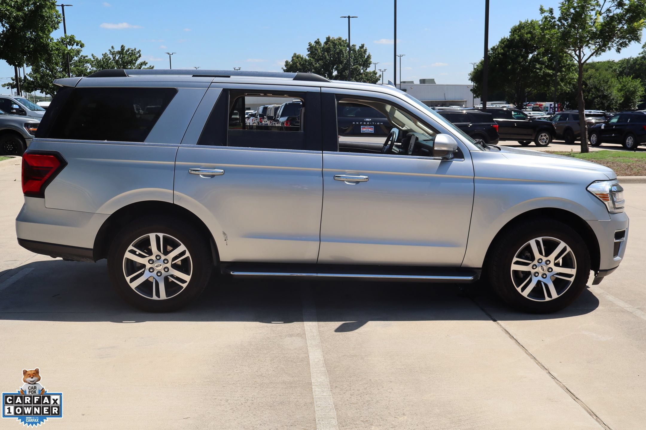 Certified 2023 Ford Expedition Limited RWD image 2