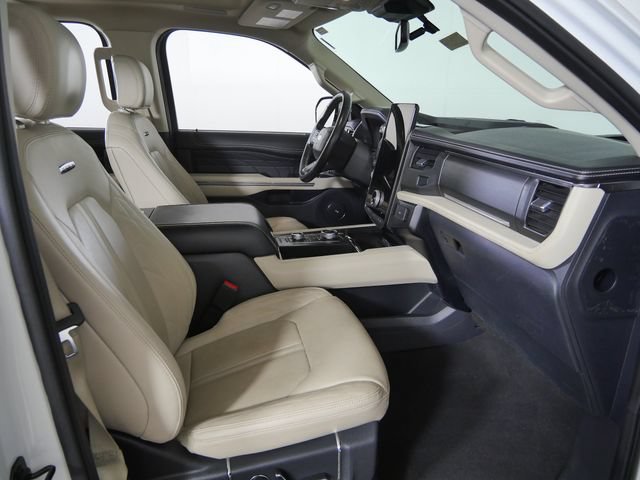 Certified 2024 Ford Expedition Platinum AWD/4WD image 8