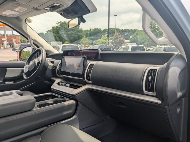 Certified 2025 Ford Expedition Max Active RWD image 40