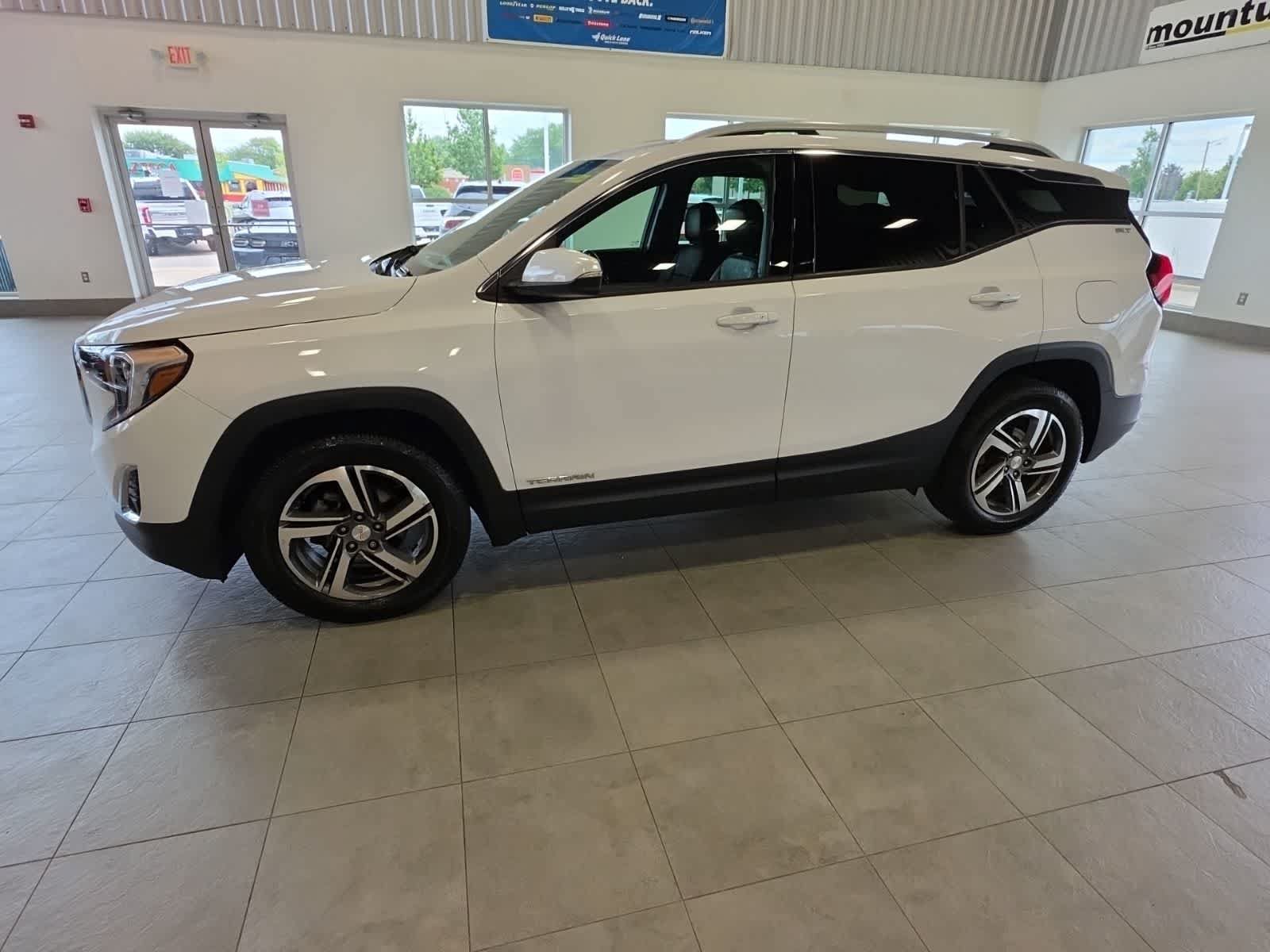 Used 2019 GMC Terrain SLT w/ Preferred Package AWD/4WD image 16