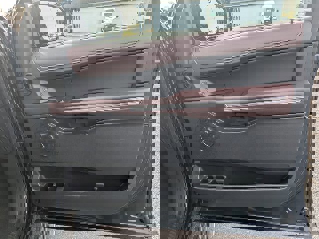 Certified 2024 Ford Expedition Limited image 34