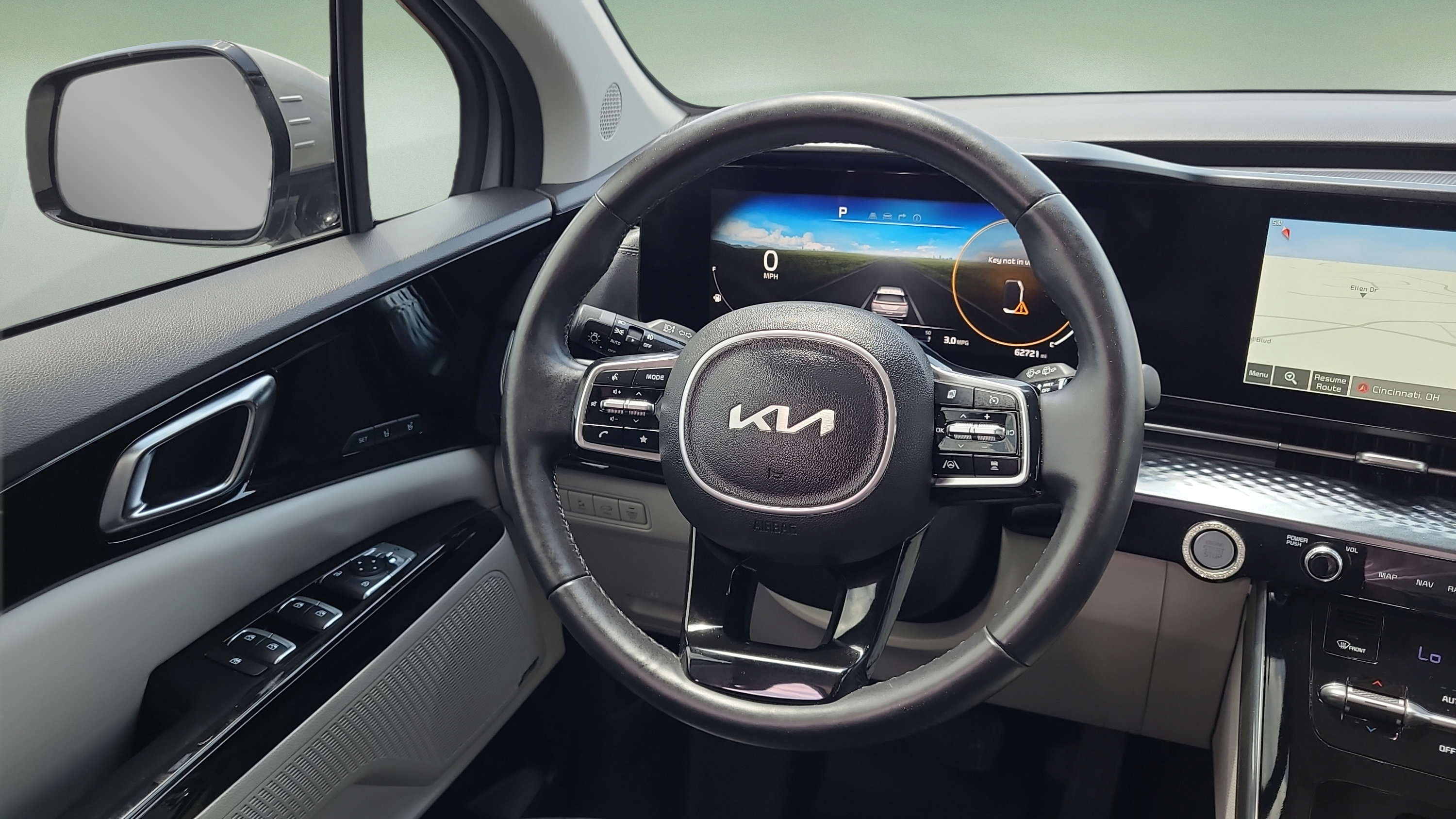 Used 2022 Kia Carnival SX Prestige FWD image 12