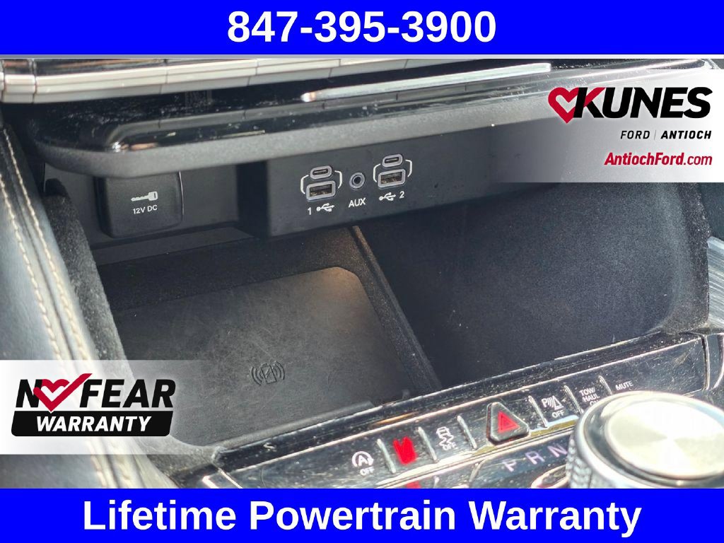 Used 2024 Jeep Wagoneer L Series II w/ Flexible Seating Group AWD/4WD image 54