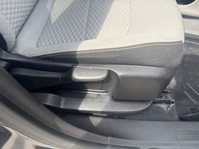 Used 2020 GMC Terrain SLE FWD image 32