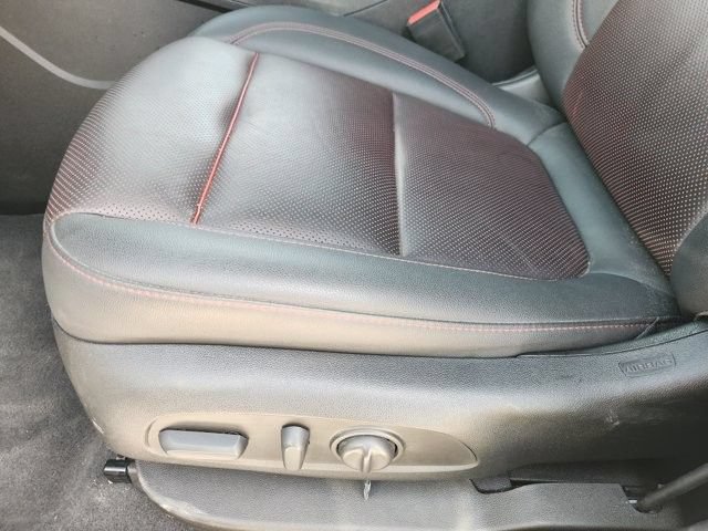 Used 2025 Chevrolet Blazer RS FWD image 23