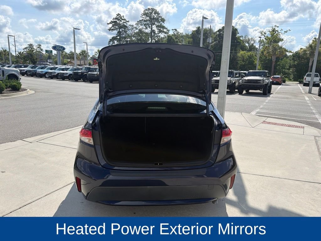 Used 2020 Toyota Corolla LE FWD image 10