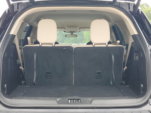 Certified 2024 Ford Explorer XLT w/ Equipment Group 202A AWD/4WD image 8