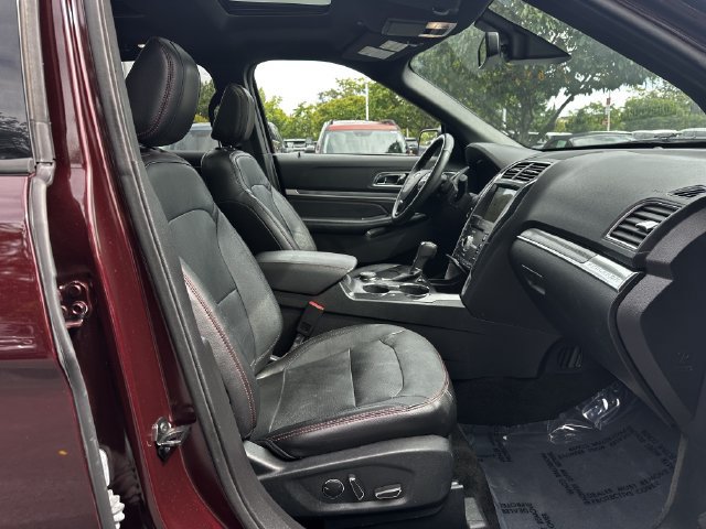 Certified 2018 Ford Explorer Sport w/ Ford Safe & Smart Package AWD/4WD image 34