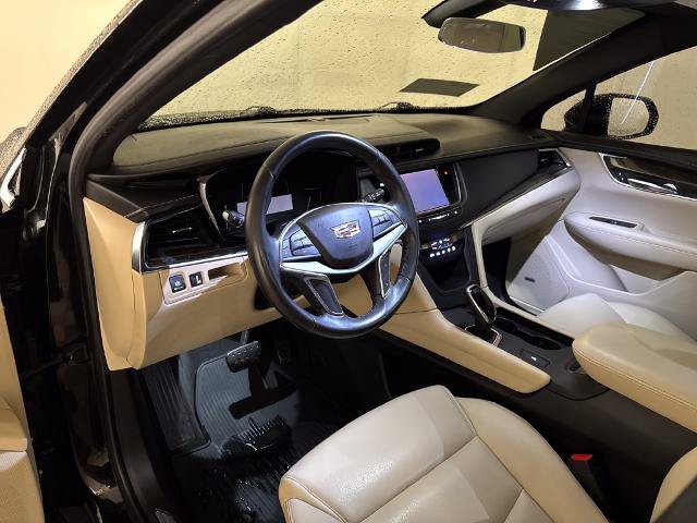 Used 2019 Cadillac XT5 FWD image 4