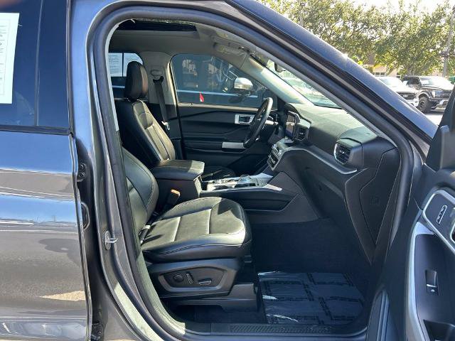 Certified 2024 Ford Explorer XLT w/ Equipment Group 202A AWD/4WD image 40