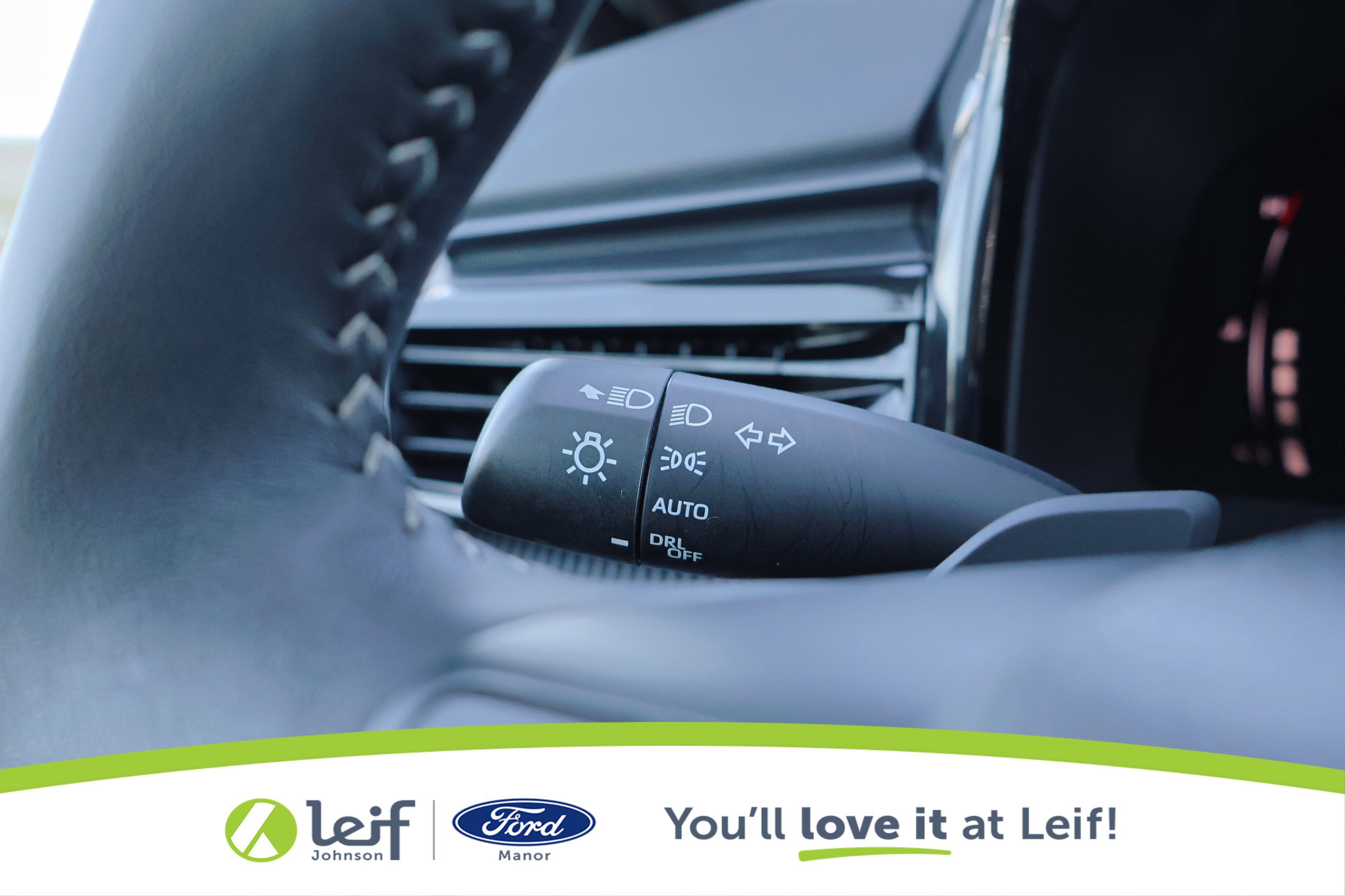 Used 2025 Toyota Camry SE image 17