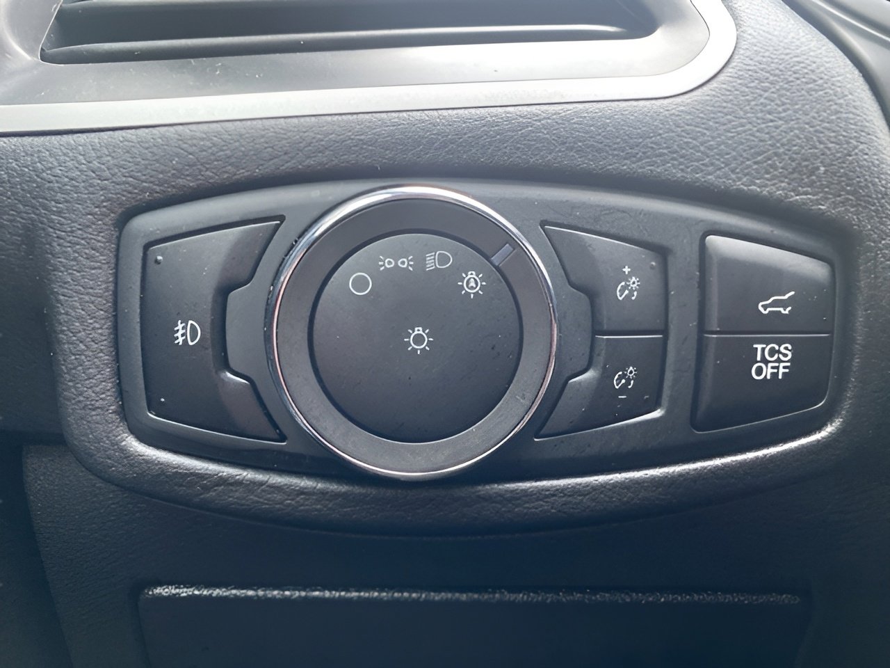 Certified 2024 Ford Edge SEL w/ Convenience Package image 16