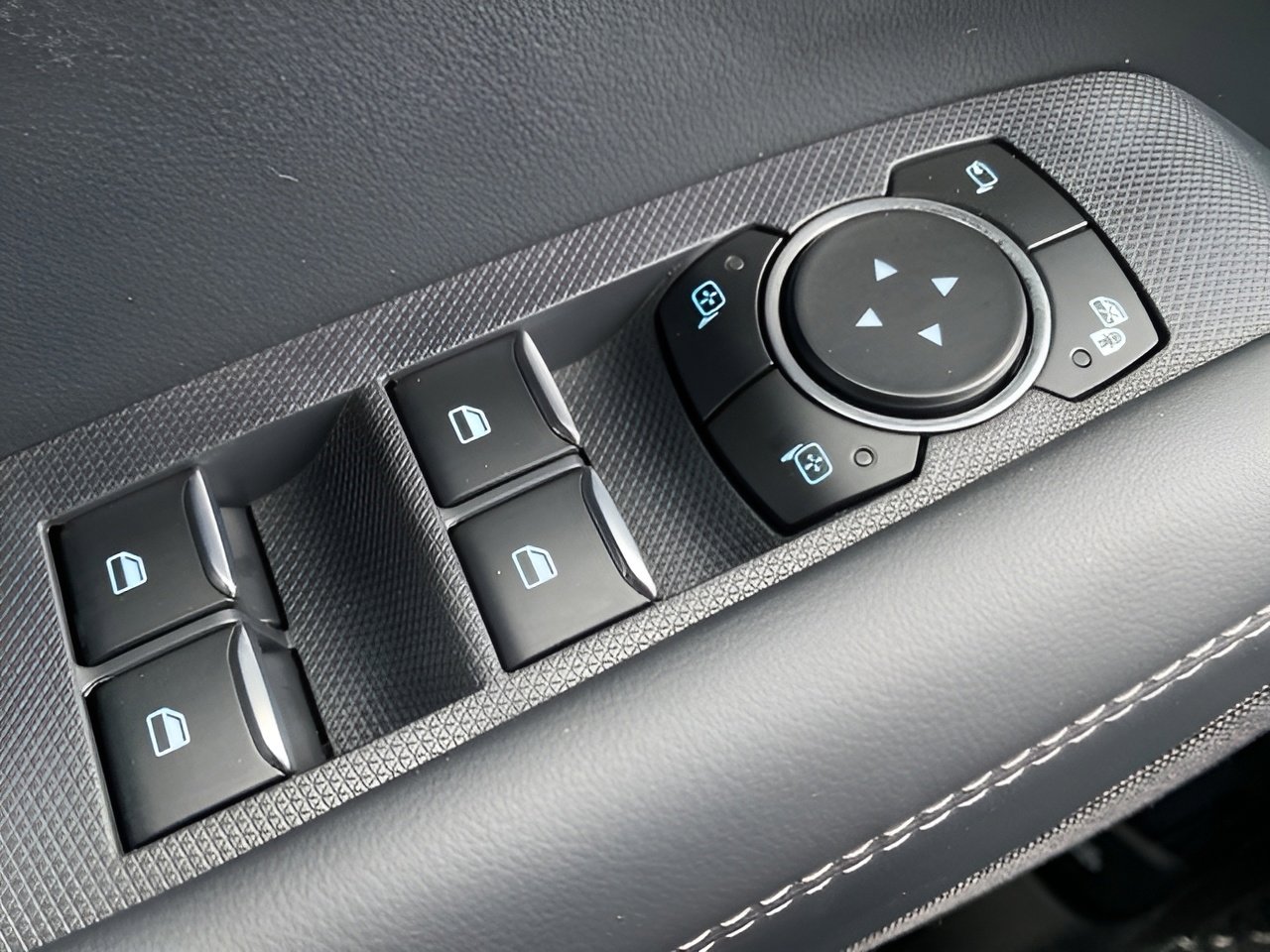 Certified 2023 Ford Mustang Mach-E Select w/ Comfort Package Lite image 19