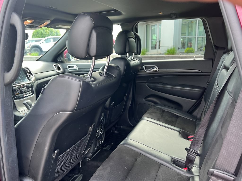 Used 2022 Jeep Grand Cherokee Laredo X AWD/4WD image 12