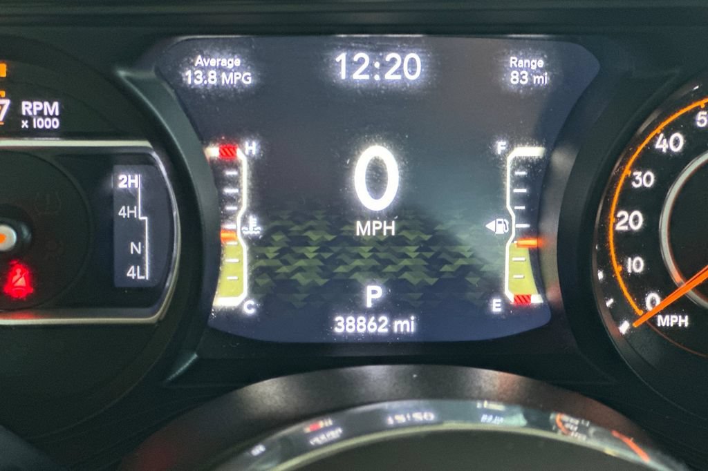 Used 2024 Jeep Wrangler Unlimited Sahara AWD/4WD image 28