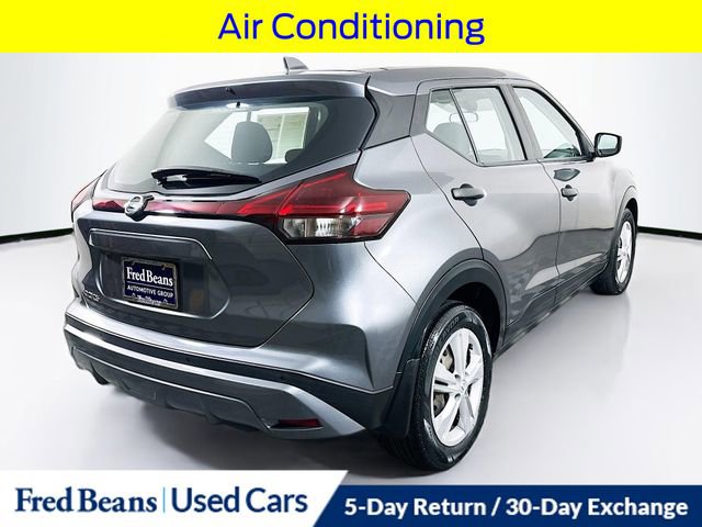 Used 2021 Nissan Kicks S image 9