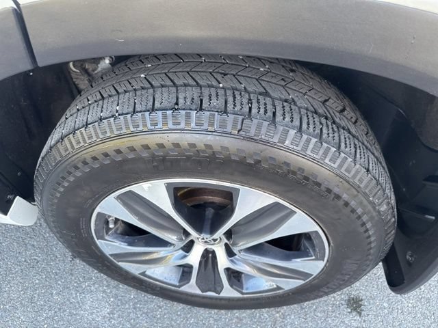 Used 2022 Toyota Highlander XLE AWD/4WD image 12