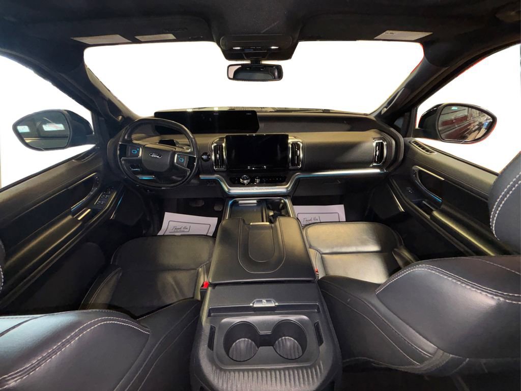 Certified 2025 Ford Expedition Max Platinum w/ Stealth Performance Package AWD/4WD image 24