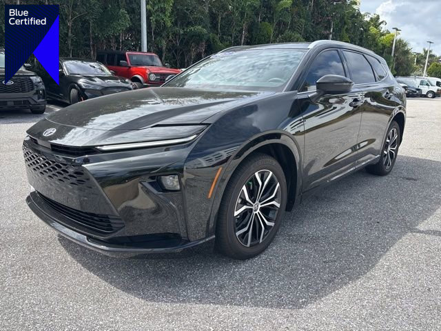 Used 2025 Toyota Crown Signia